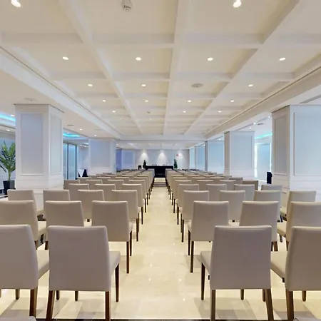 Hotel Andalucía Center 4*
